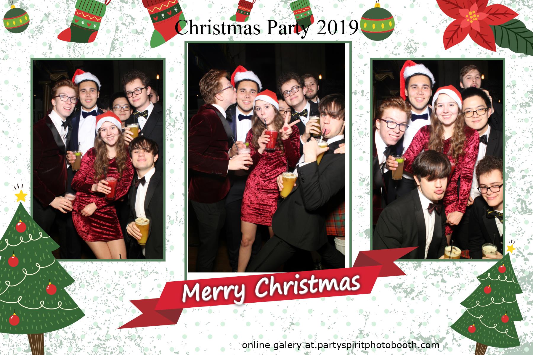 Christmas Party | View more photos from the event at gallery.partyspiritphotobooth.com/u/PartySpiritPhotoBooth/Christmas-Party-0